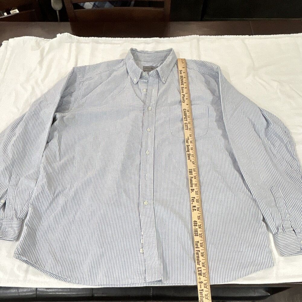 Eddie Bauer Men's XL Regular Blue/WhiteStriped Button-DownCotton Woven Shirt0141